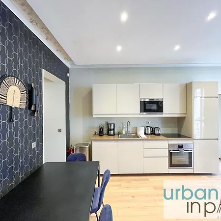 Urban Flat 61 - Pretty 3 Bedrooms In Center Of Lejlighed