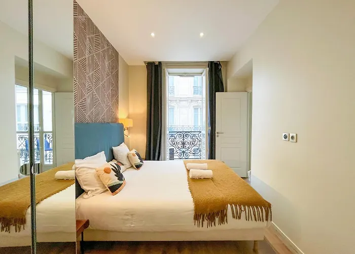 Urban Flat 61 - Pretty 3 Bedrooms In Center Of